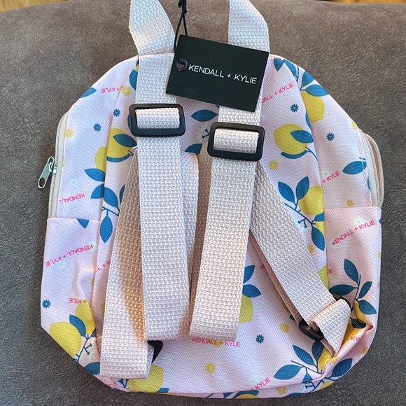 Mini back pack - Picture 4 of 7